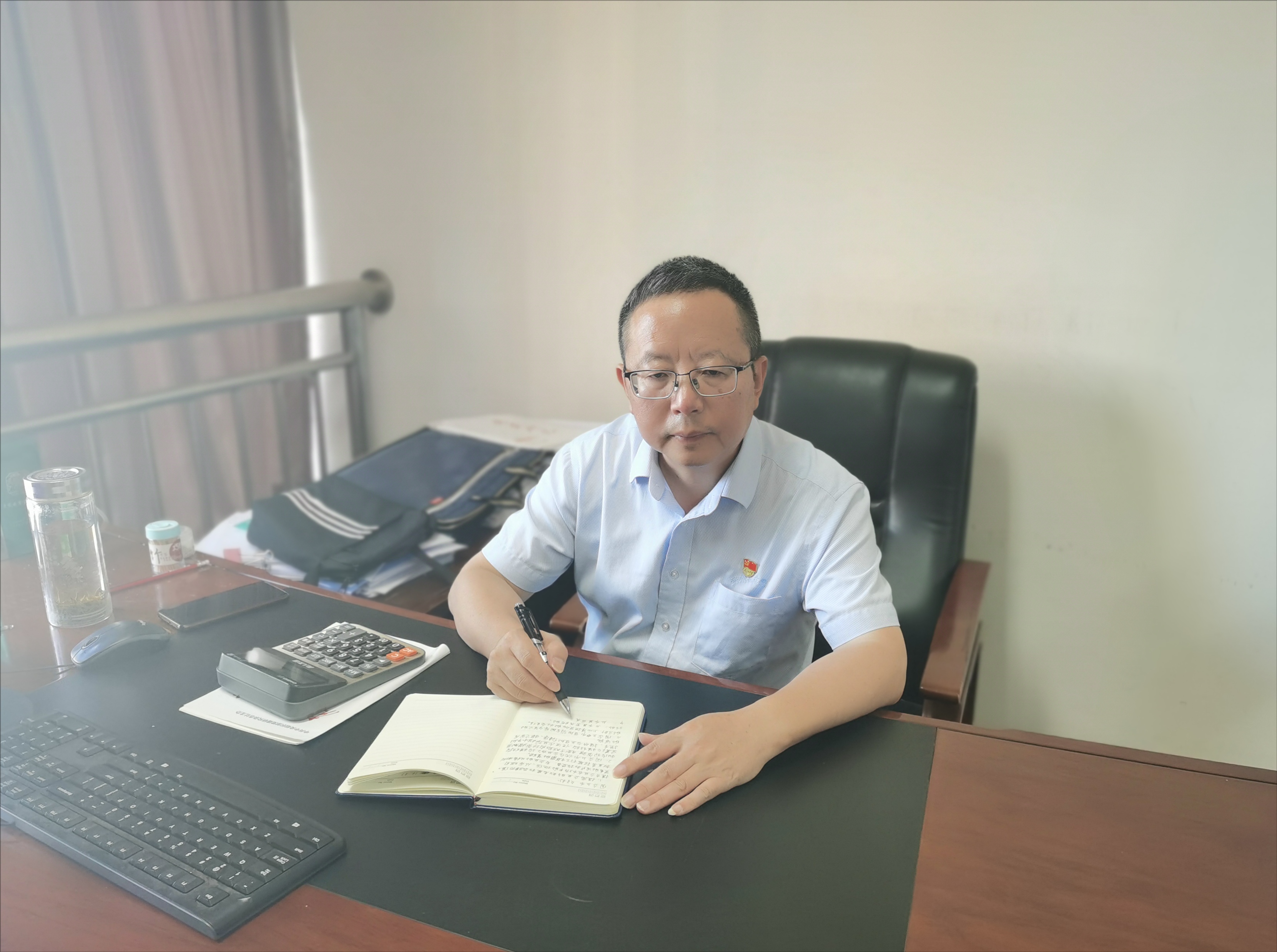 “创业先锋”肖邦勇：  强党性，，，学思践悟；；建新功，，，继续作为_钱柜qg777