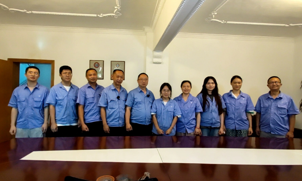 【身边模范】  攻坚克难勇继续 锐意进取出新绩  ——贵阳险峰机床股份有限公司营销中心_钱柜qg777