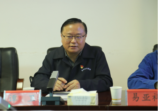 市工投公司党委委员、副总司理严学文一行赴机电集团下属子公司调研生产谋划事情_钱柜qg777